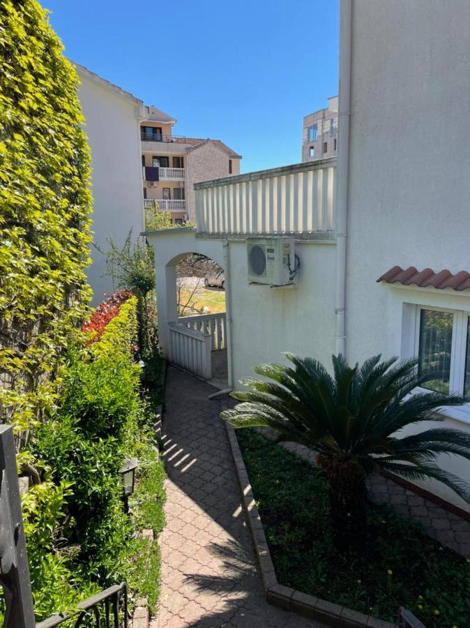 Hotel Vila Monte Budva Zewnętrze zdjęcie